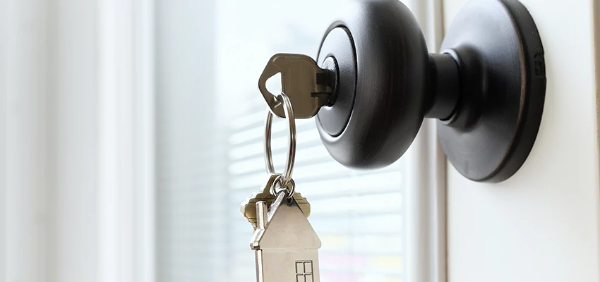 Bifold Door Knob Replacement in Manteca, California