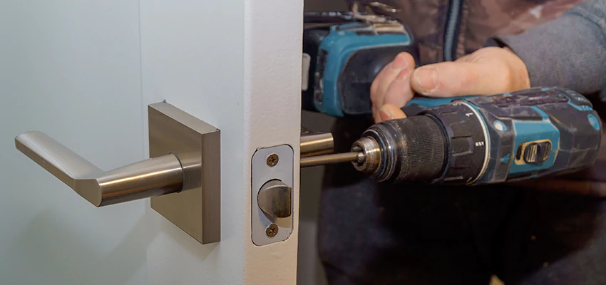 Broken Door Handle Lock Repair in Manteca, California